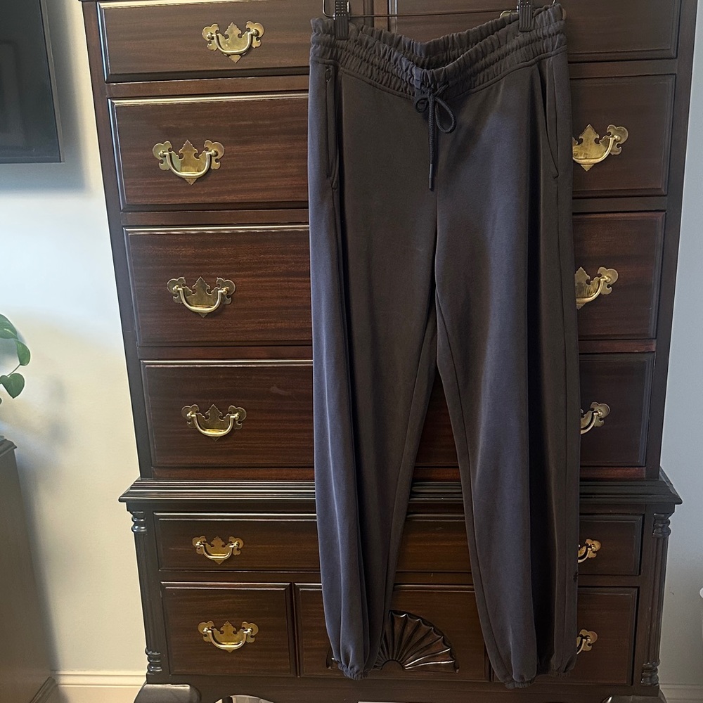 Athleta Seasoft Midrise Women’s Jogger- small